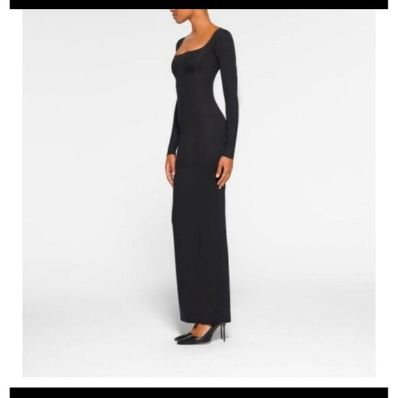 Skims Body Long Slip Dress long sleeve NWT XS onyx - Picture 3 of 4